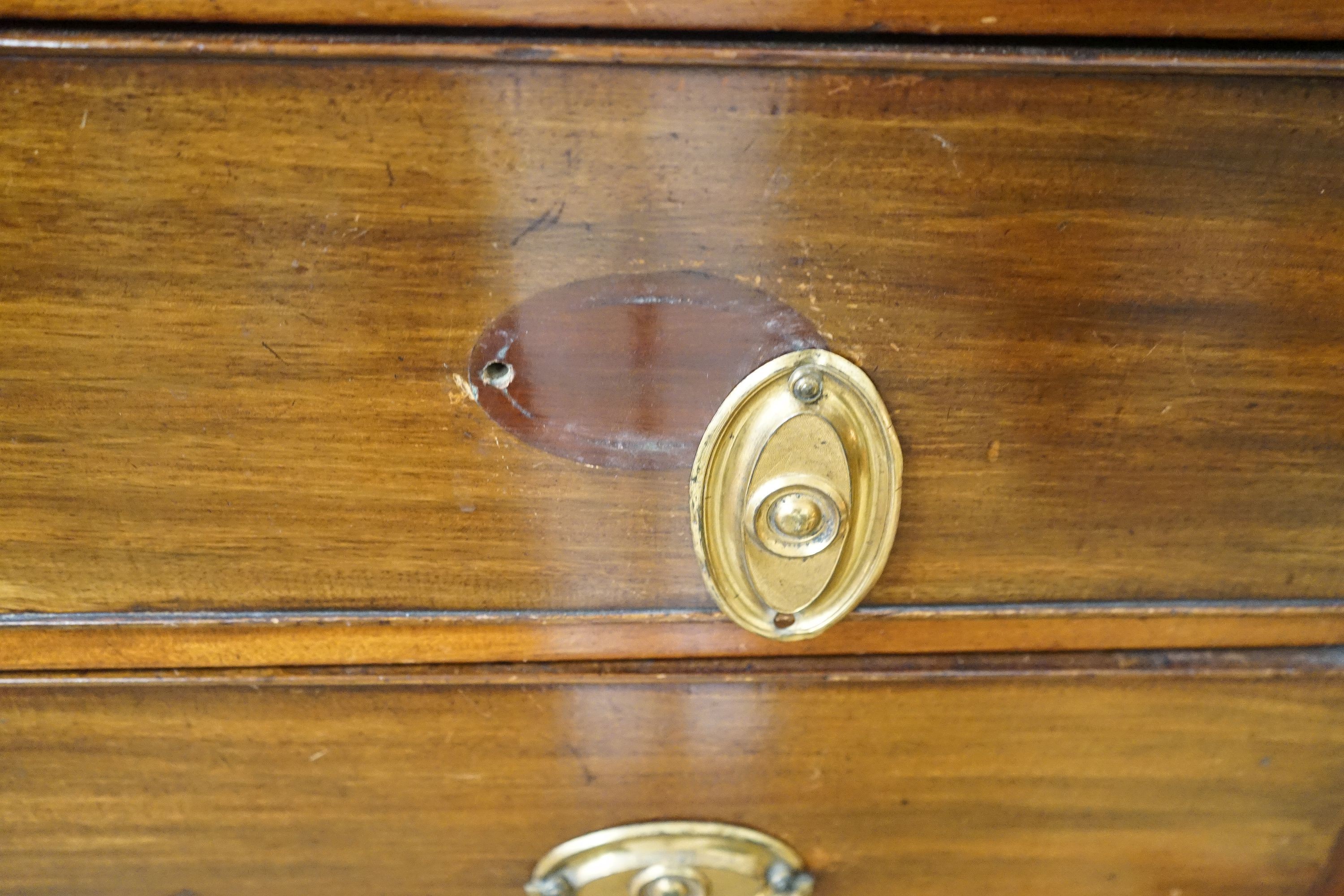 A George IV mahogany chest, width 110cm, depth 51cm, height 101cm